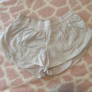 Lulu Lemon Hotty Hot Shorts 2.5 in